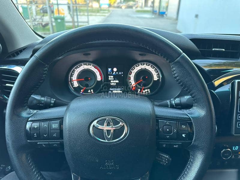 Toyota Hilux 2.4D