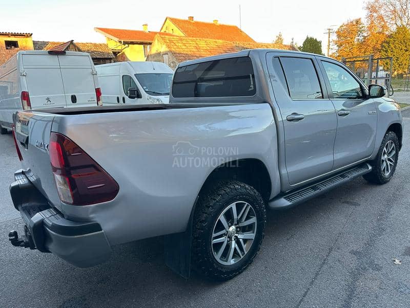 Toyota Hilux 2.4D