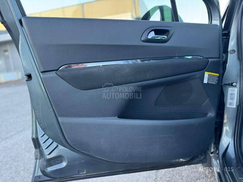 Peugeot 3008 2.0 HDI / XEN / PANO