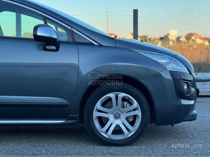 Peugeot 3008 2.0 HDI / XEN / PANO
