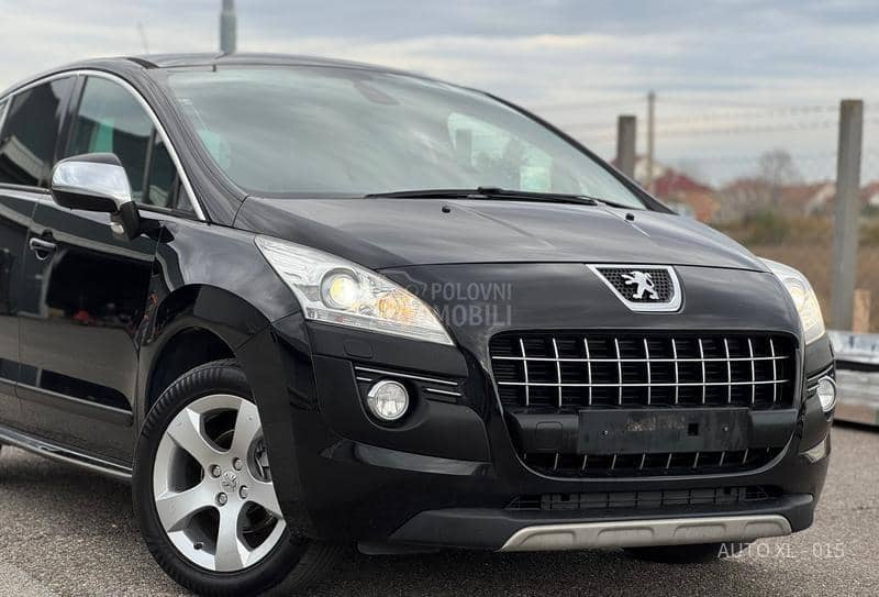 Peugeot 3008 1.6 eHDI // ALLURE