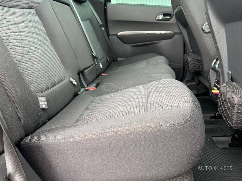 Peugeot 3008 1.6 eHDI // ALLURE