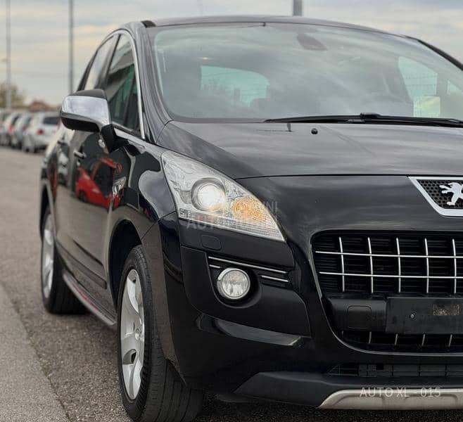 Peugeot 3008 1.6 eHDI // ALLURE