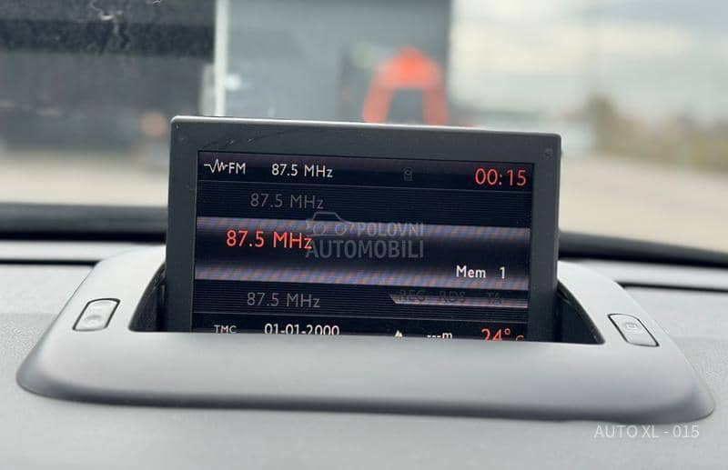 Peugeot 3008 1.6 eHDI // ALLURE