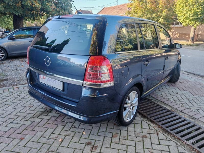 Opel Zafira 