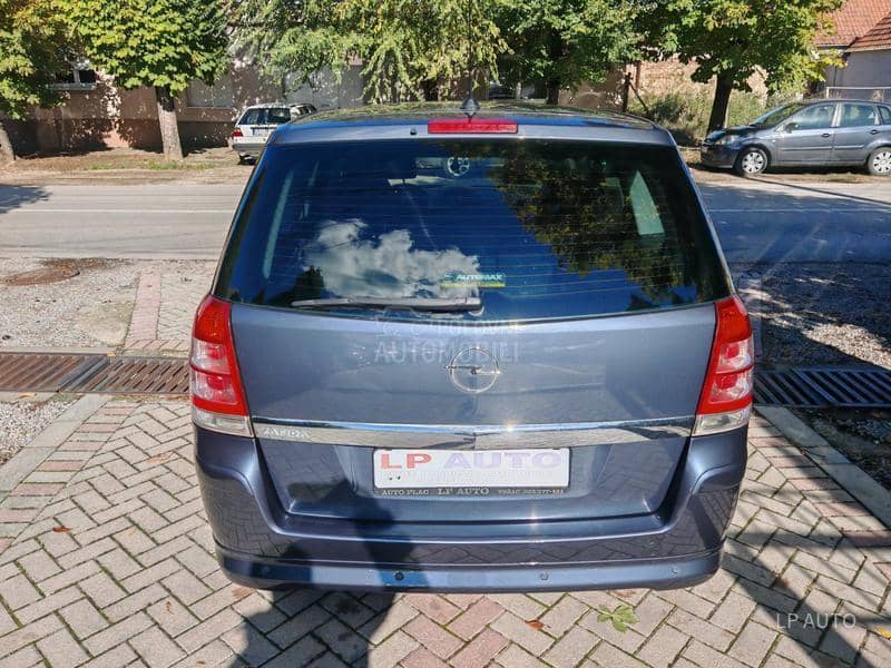 Opel Zafira 