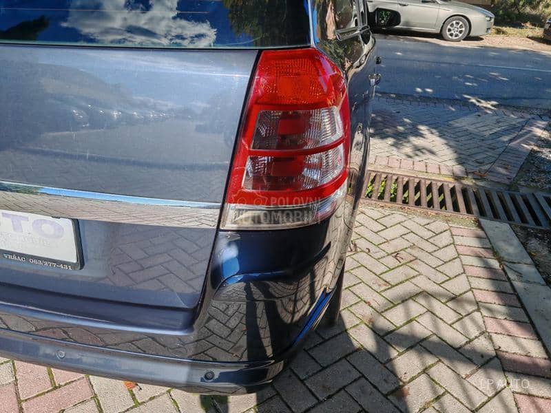 Opel Zafira 