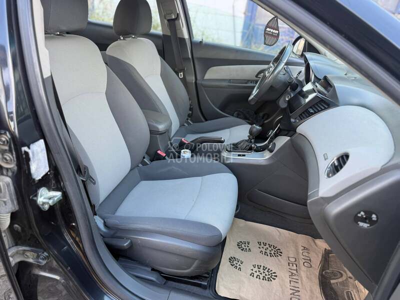 Chevrolet Cruze 1.8 TNG