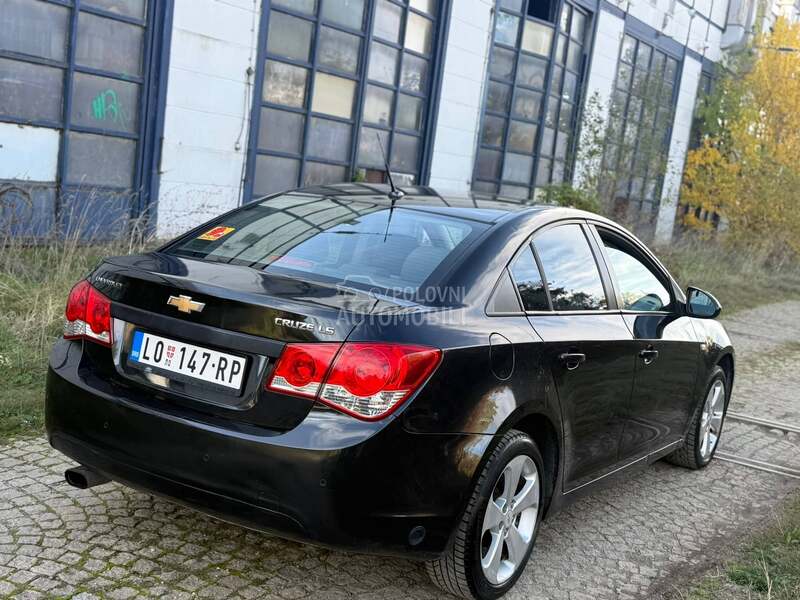 Chevrolet Cruze 1.8 TNG