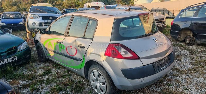 Renault Megane 1.9dci 2004. god. -  kompletan auto u delovima
