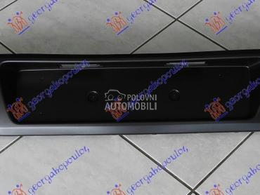 LAJSNA ZADNJEG BRANIKA TAMNO S za Fiat Punto od 2009. do 2012. god.