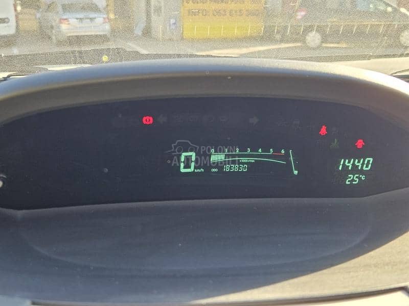 Toyota Yaris 1.4 D4D /N.A.V.I/