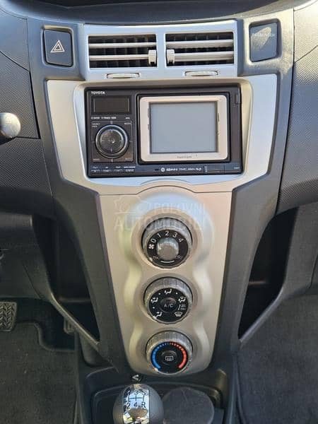 Toyota Yaris 1.4 D4D /N.A.V.I/