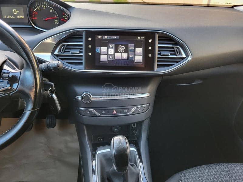 Peugeot 308 1.6blue-Hdi STYLE