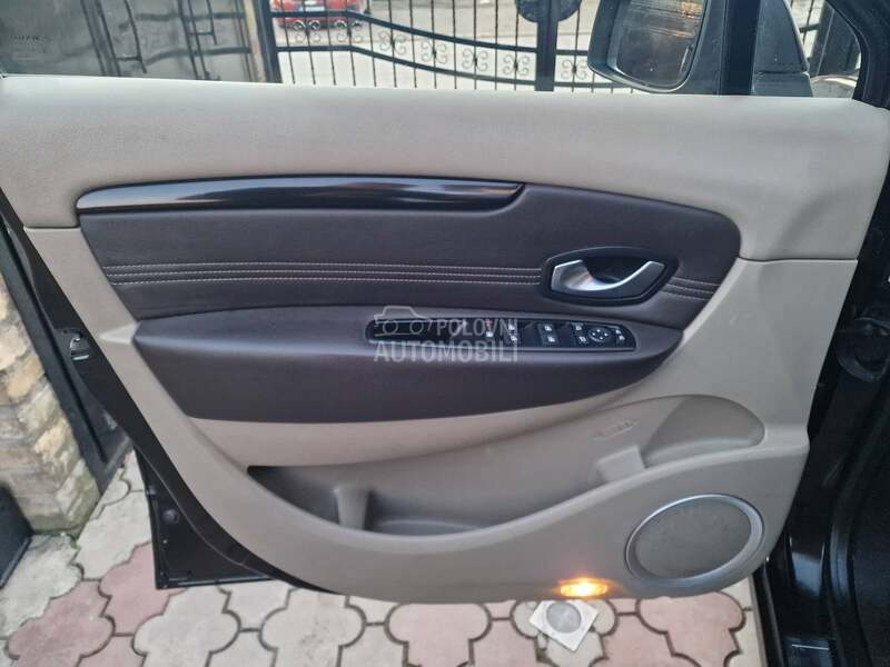 Renault Scenic 1.5 dci TOM TOM