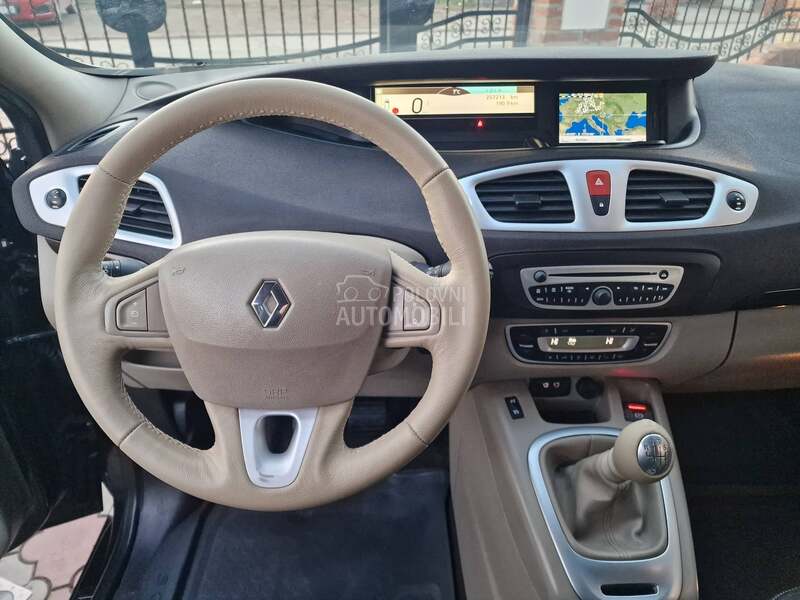 Renault Scenic 1.5 dci TOM TOM