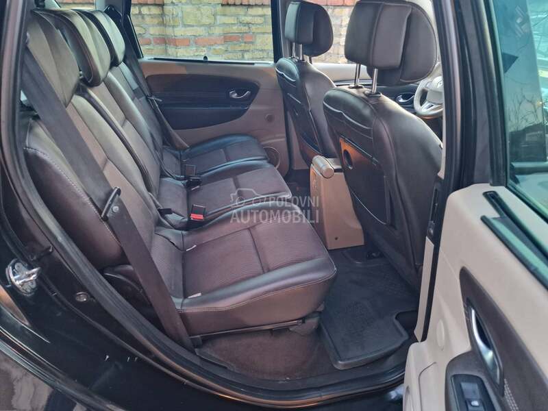 Renault Scenic 1.5 dci TOM TOM