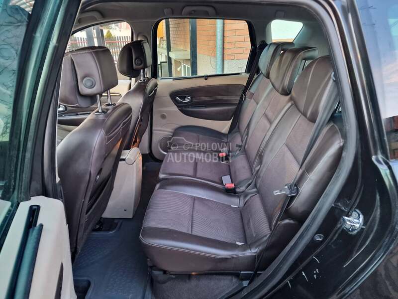 Renault Scenic 1.5 dci TOM TOM