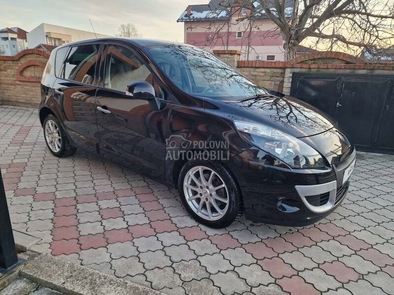 Renault Scenic 1.5 dci TOM TOM