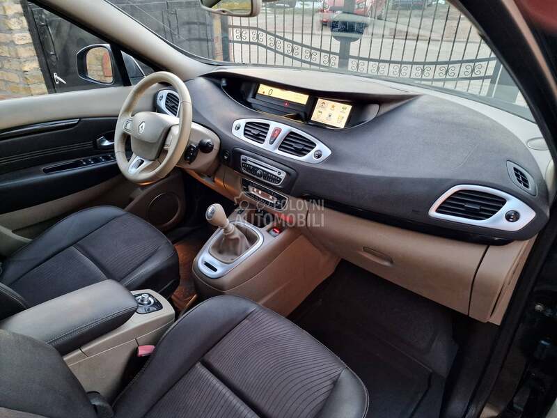 Renault Scenic 1.5 dci TOM TOM