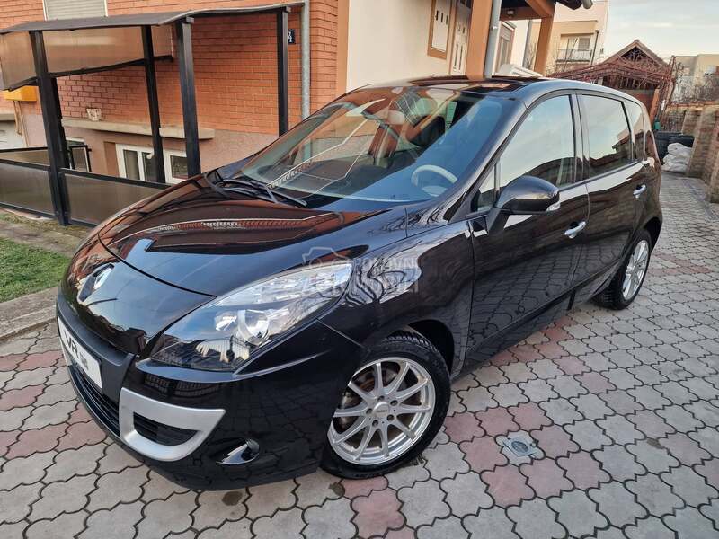 Renault Scenic 1.5 dci TOM TOM