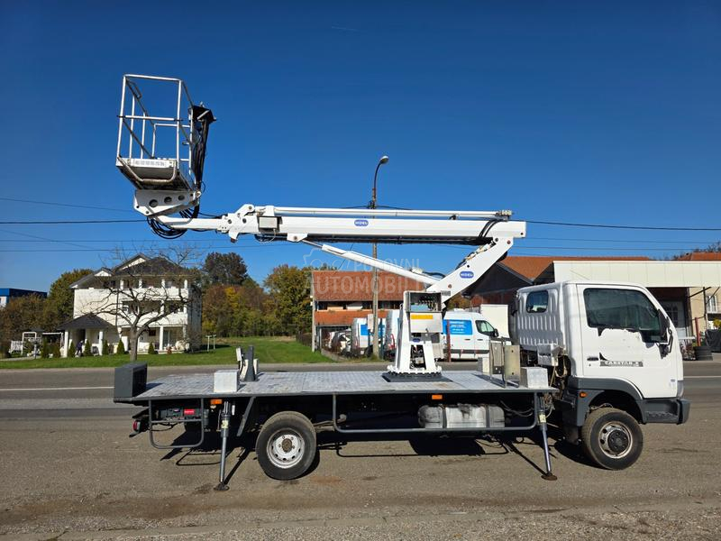 Nissan CABSTAR E120