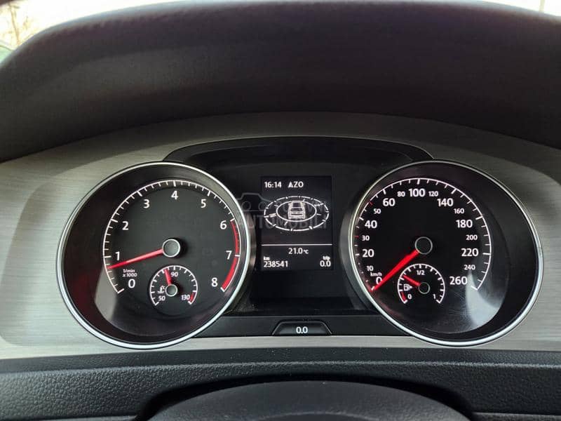 Volkswagen Golf 7 BUKVANO NOV