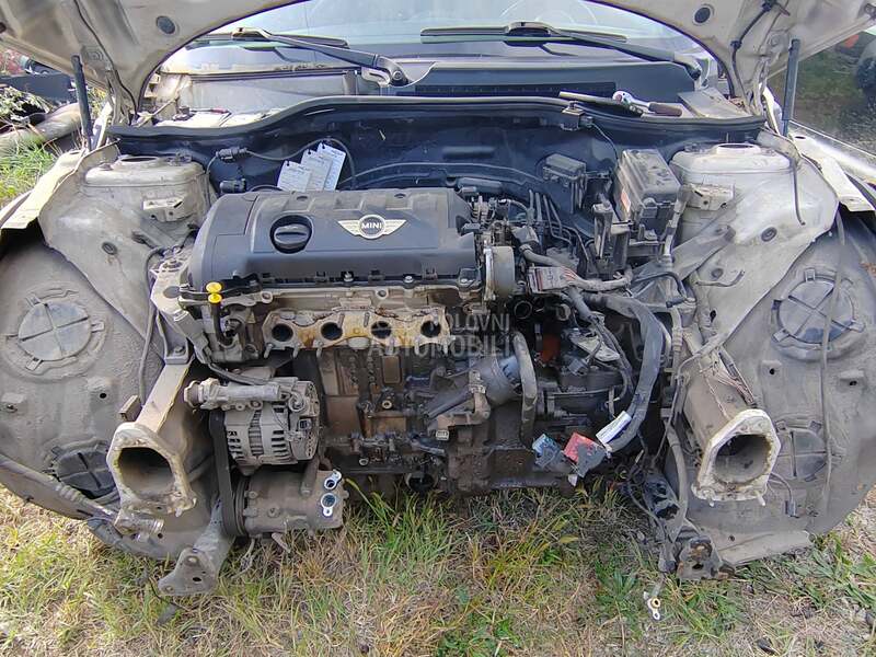 MINI Cooper 1.6b 2009. god. -  kompletan auto u delovima