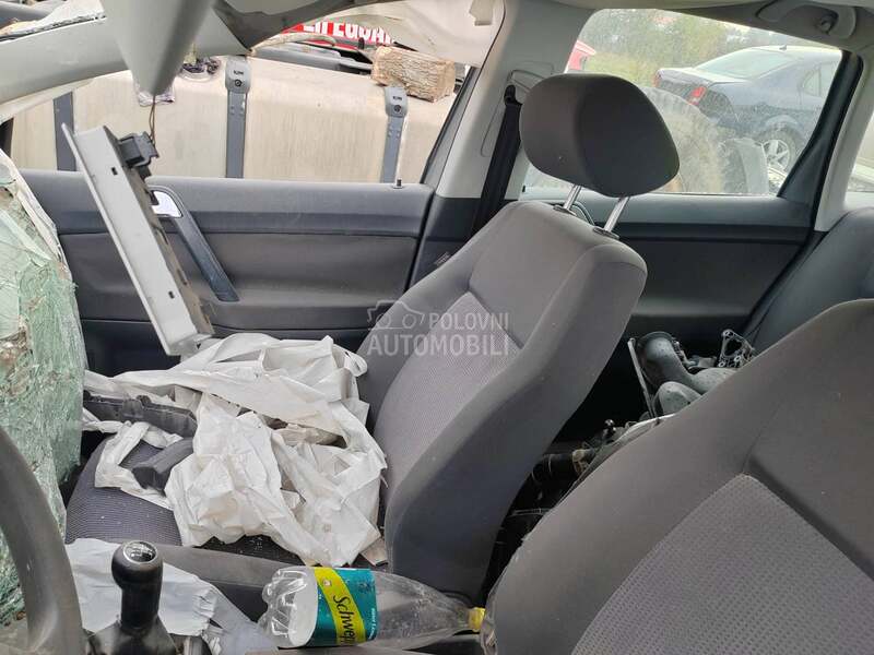 Volkswagen Polo 1.2 6v 2008. god. -  kompletan auto u delovima