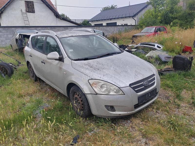 Kia cee`d sw 1.4b 2008. god. -  kompletan auto u delovima