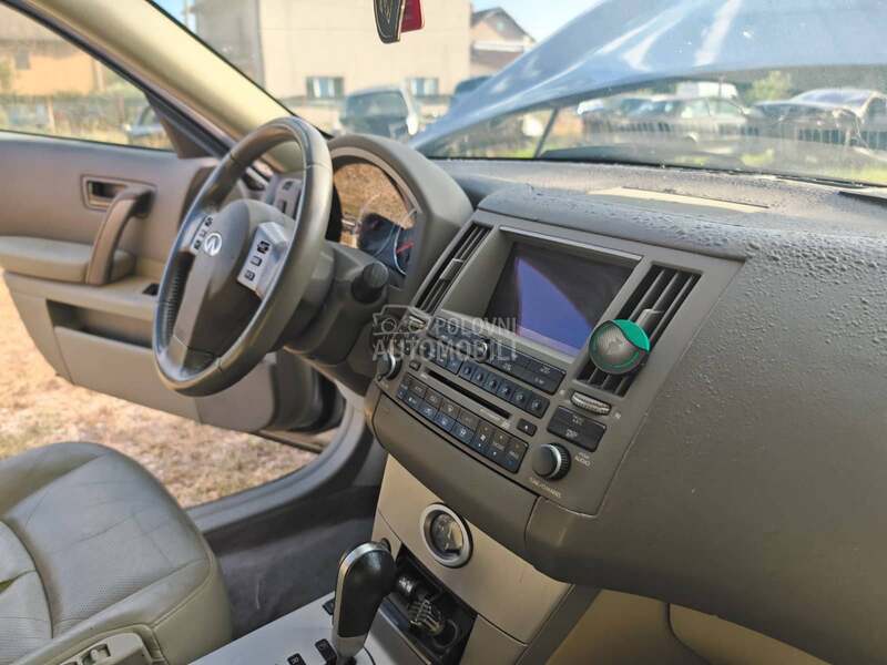 Infiniti FX35 3.5