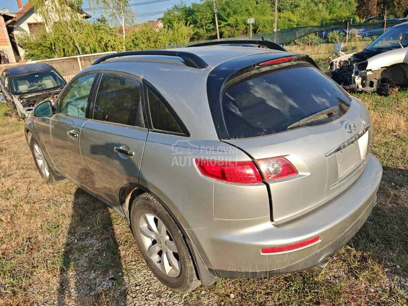 Infiniti FX35 3.5