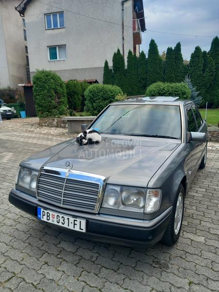 Mercedes Benz E 200 