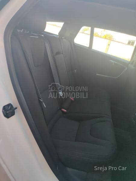 Volvo V60 120.k.m garant