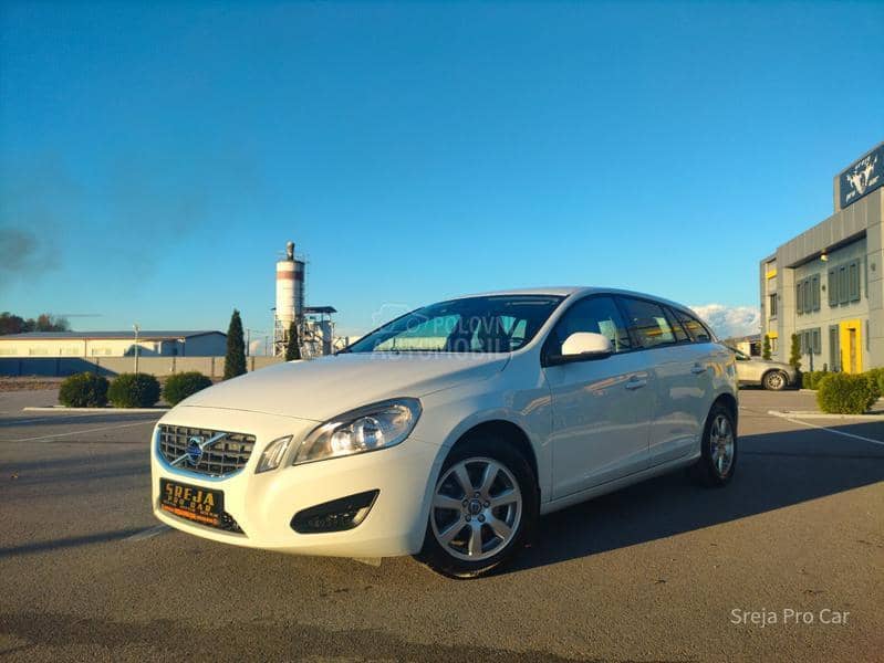 Volvo V60 120.k.m garant