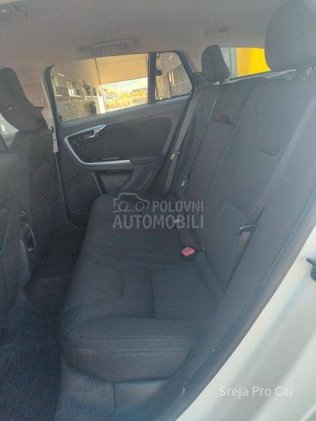 Volvo V60 120.k.m garant