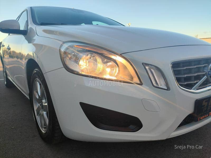 Volvo V60 120.k.m garant