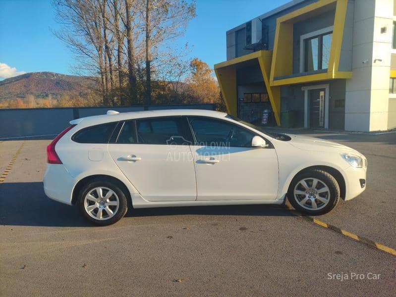 Volvo V60 120.k.m garant