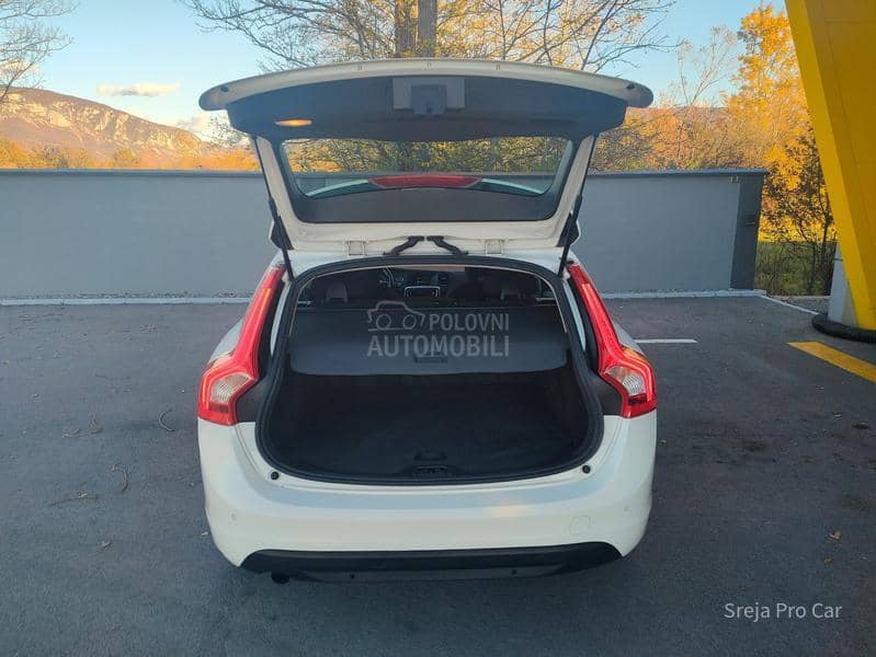 Volvo V60 120.k.m garant