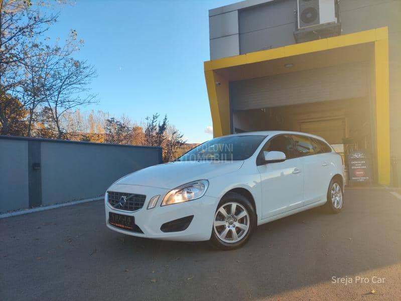 Volvo V60 120.k.m garant