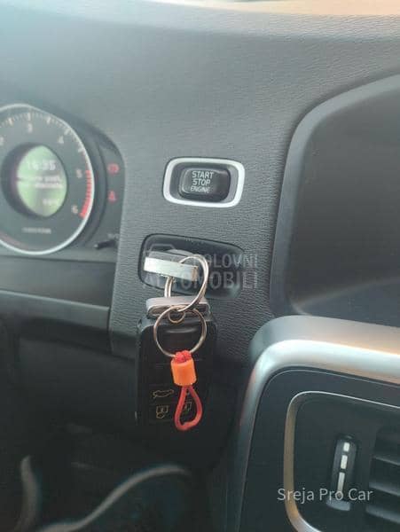 Volvo V60 120.k.m garant