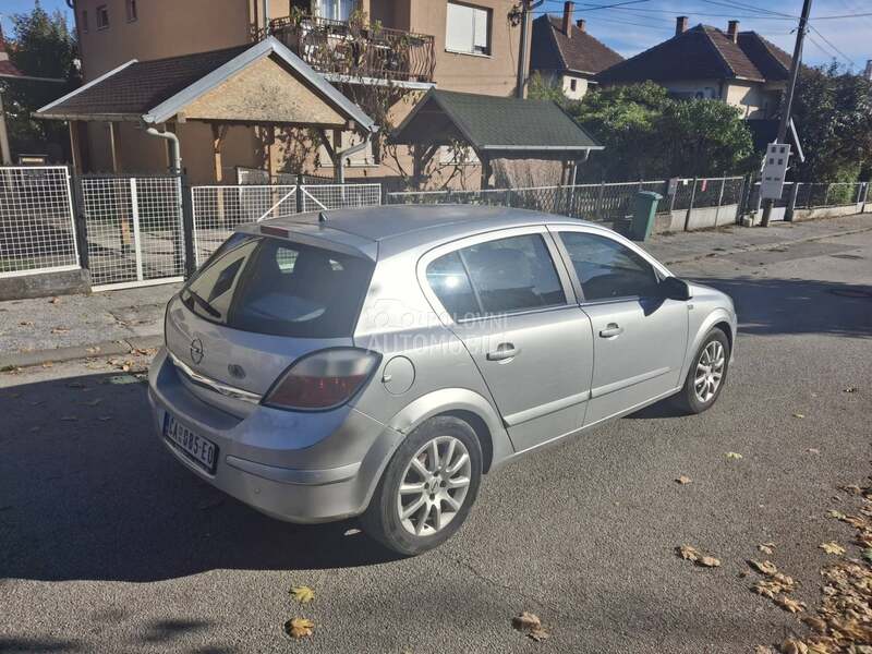 Opel Astra H 1.4