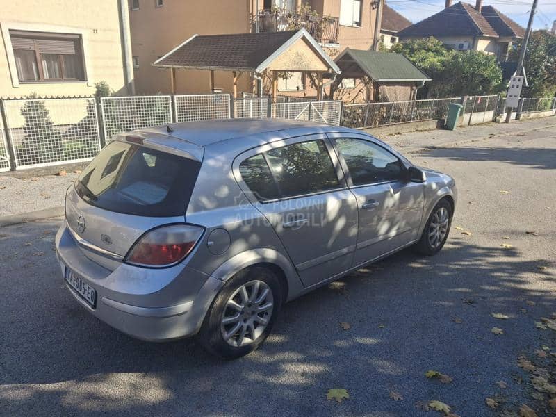 Opel Astra H 1.4