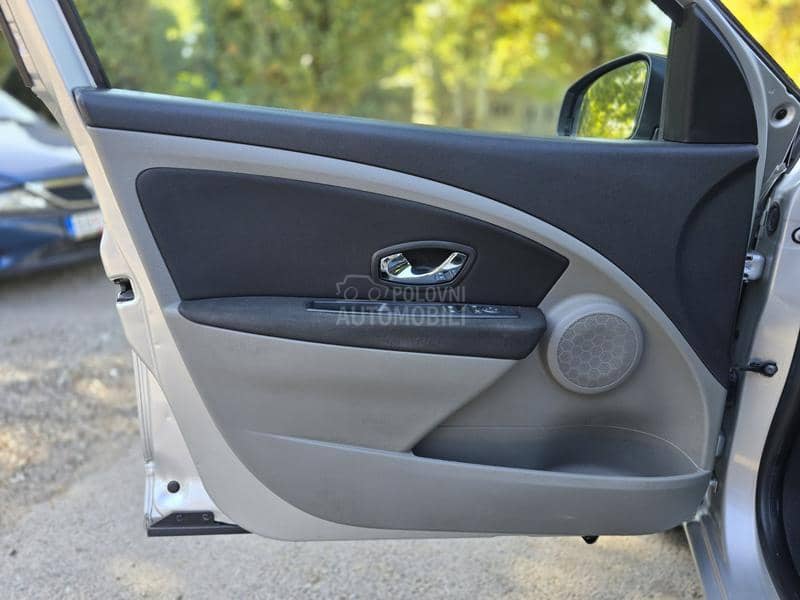 Renault Fluence 1.6 16v.