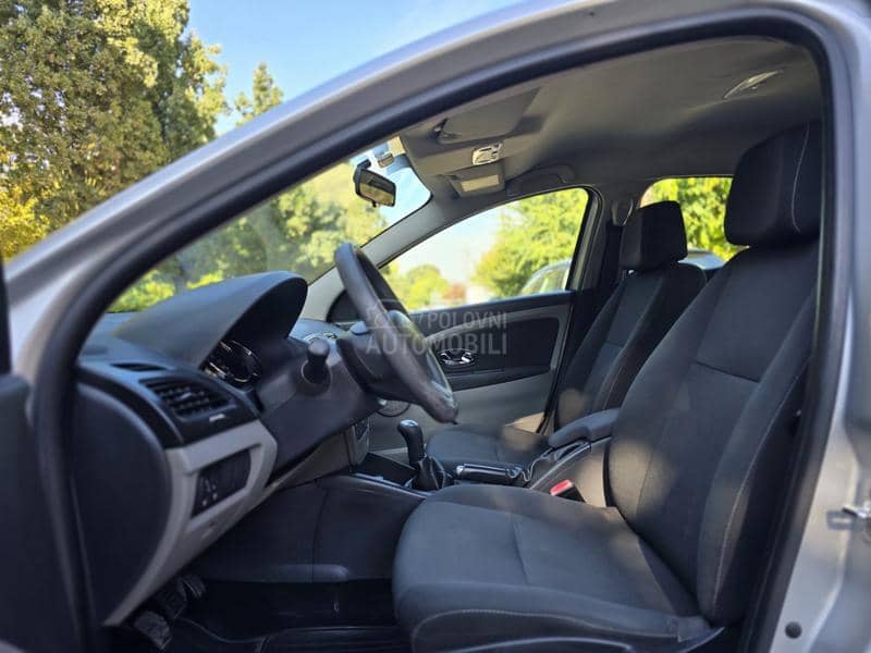 Renault Fluence 1.6 16v.