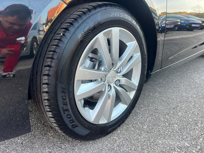 Peugeot 308 1.6HDI ALLURE