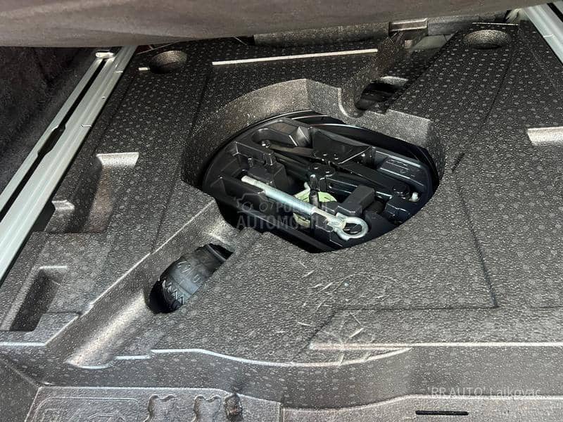 Peugeot 308 1.6HDI ALLURE