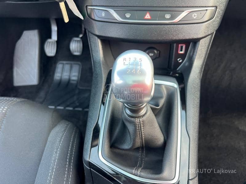 Peugeot 308 1.6HDI ALLURE