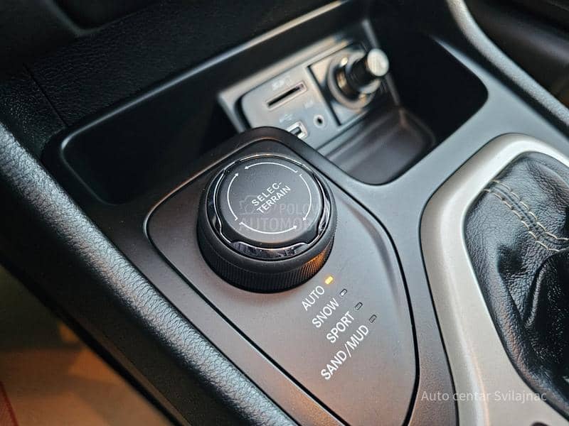 Jeep Cherokee 2.0CRD  4X4 PANO