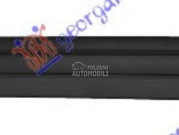 LAJSNA PREDNJIH VRATA CRNA za Fiat 500L od 2012. do 2017. god.